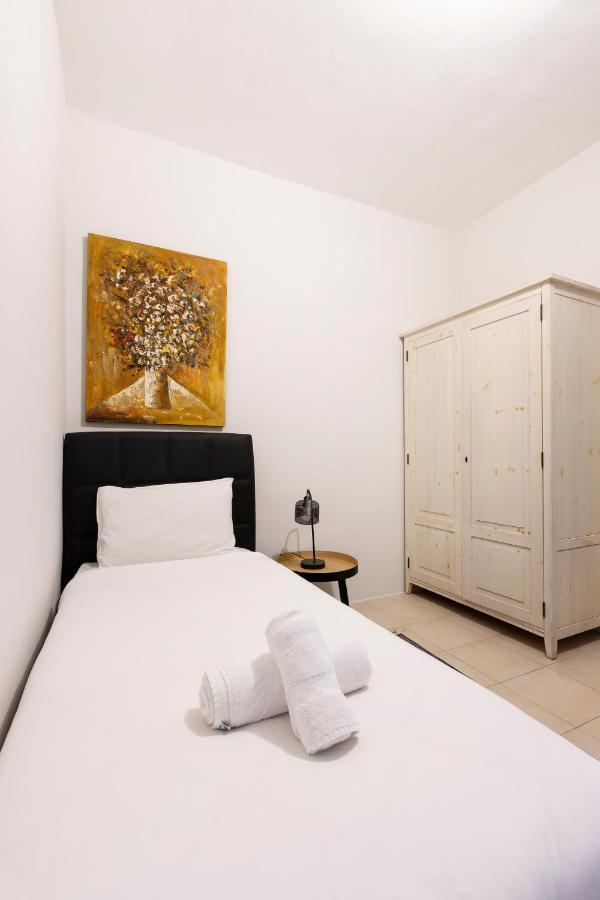 Sliema Central Apartment Just Minutes From The Beach By Jl Eksteriør bilde