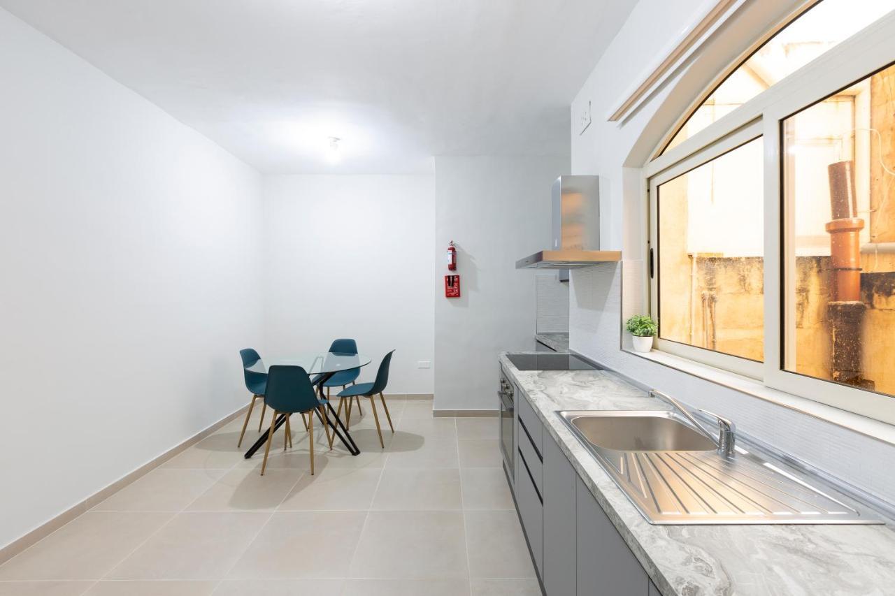 Sliema Central Apartment Just Minutes From The Beach By Jl Eksteriør bilde